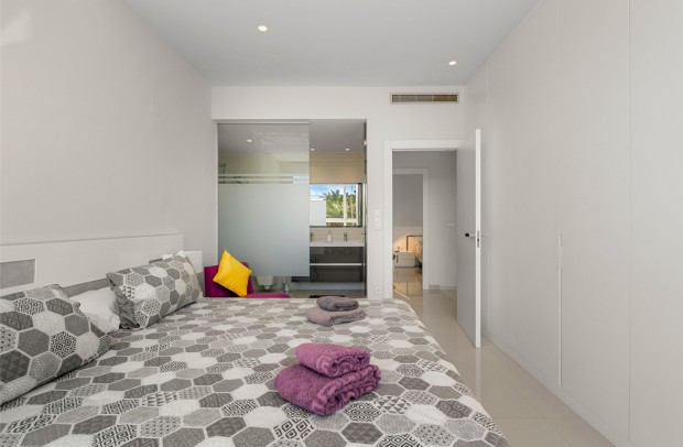 Revente - Villa Detached - Torrevieja