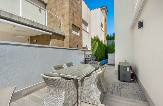 Revente - Villa Detached - Torrevieja