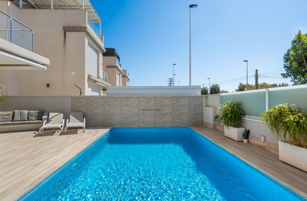 Revente - Villa Detached - Torrevieja