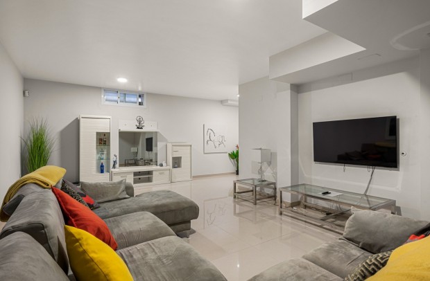 Revente - Villa Detached - Torrevieja