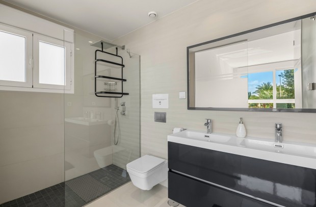 Revente - Villa Detached - Torrevieja