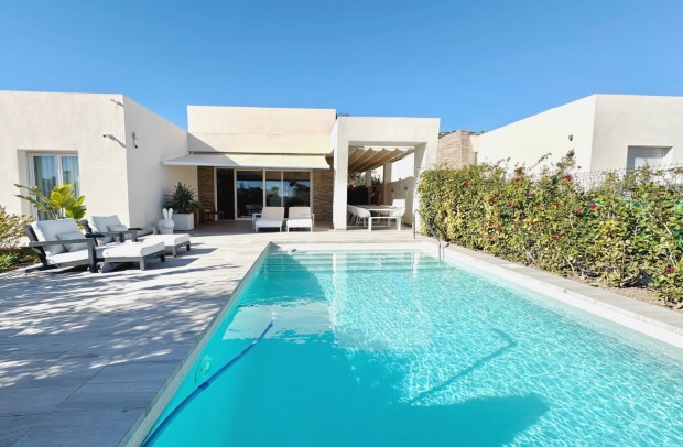 Resale - Villa Detached - Algorfa - La Finca Golf Resort