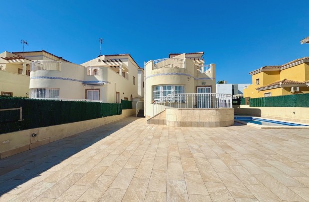 Resale - Villa Detached - Guardamar del Segura - EL RASO