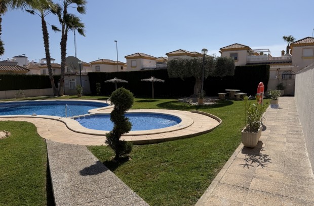 Reventa - Bungalow - Villamartin - Villamartín