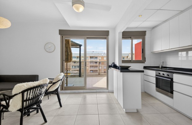 Resale - Apartment - Guardamar del Segura - Centro