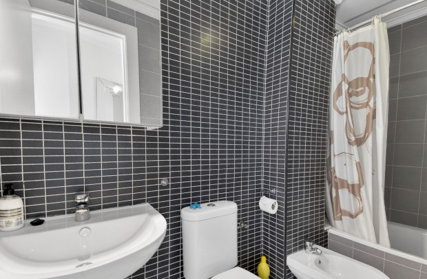 Resale - Apartment - Guardamar del Segura - Centro