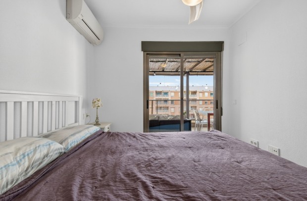 Resale - Apartment - Guardamar del Segura - Centro