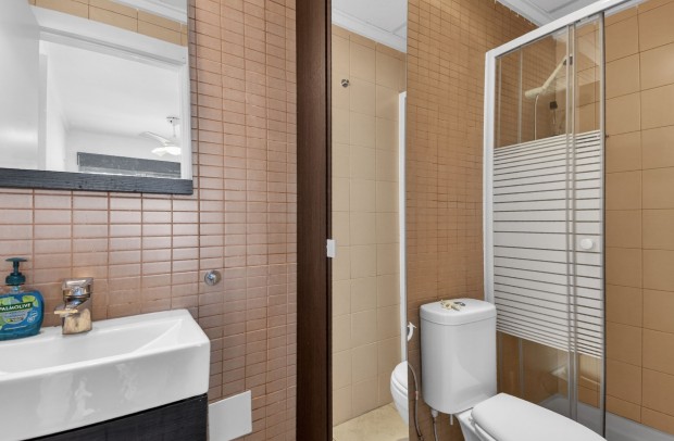 Resale - Apartment - Guardamar del Segura - Centro