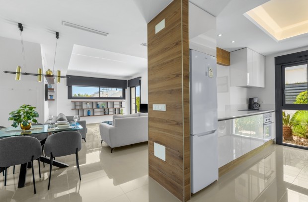 Resale - Villa Detached - Ciudad Quesada