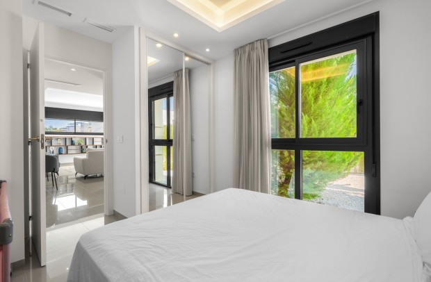 Resale - Villa Detached - Ciudad Quesada