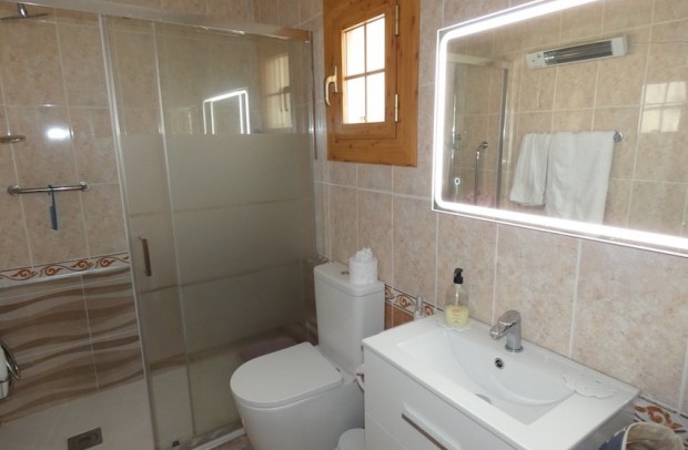 Resale - Villa Detached - La Marina