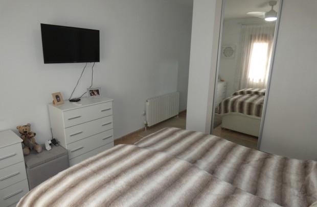 Resale - Villa Detached - La Marina