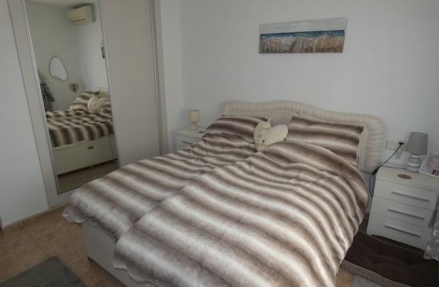 Resale - Villa Detached - La Marina