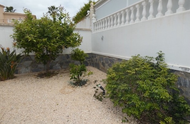 Resale - Villa Detached - La Marina