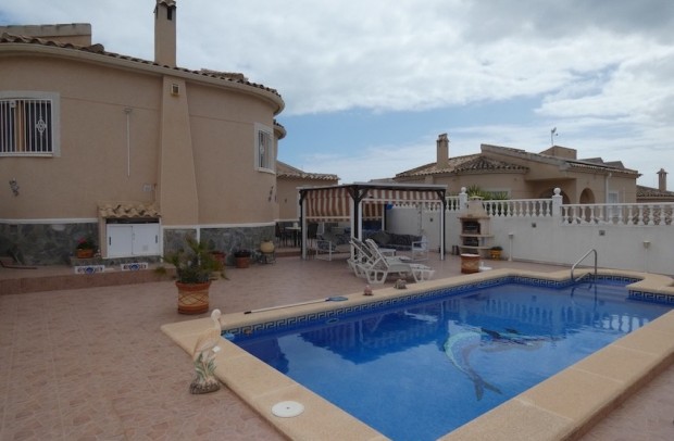 Resale - Villa Detached - La Marina