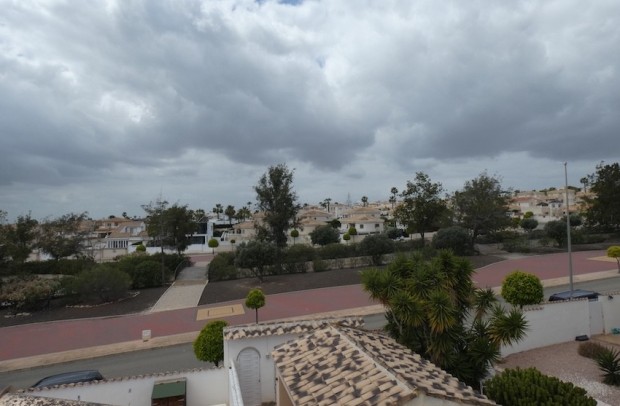 Resale - Villa Detached - La Marina