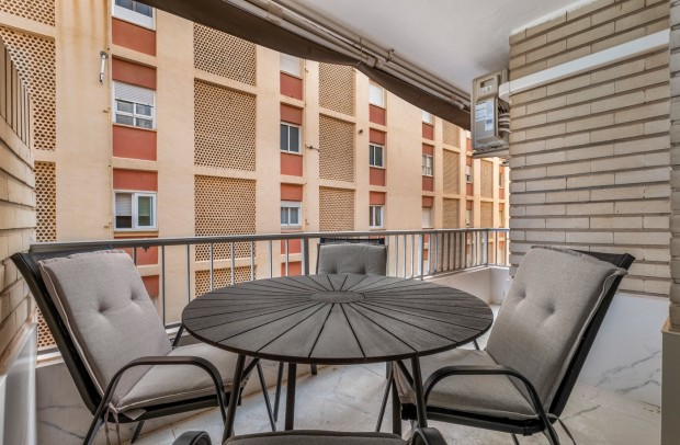 Resale - Apartment - Torrevieja - Playa de El Cura