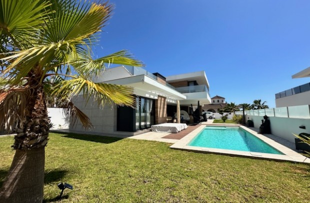 Reventa - Villa Detached - Ciudad Quesada