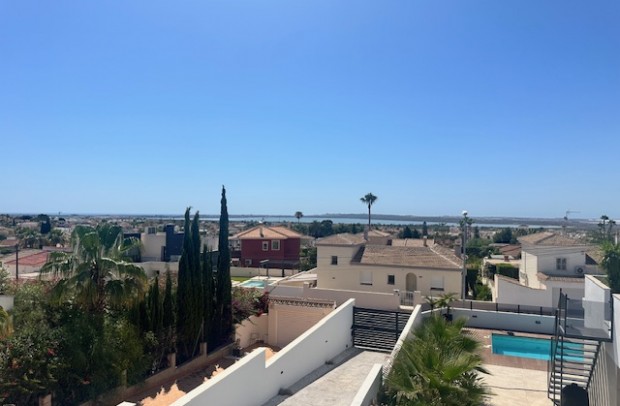 Reventa - Villa Detached - Ciudad Quesada