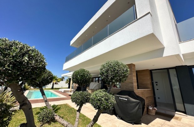 Reventa - Villa Detached - Ciudad Quesada