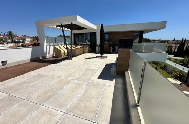 Reventa - Villa Detached - Ciudad Quesada