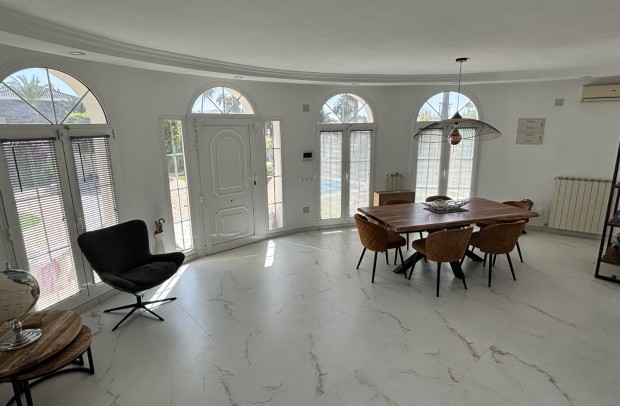 Resale - Villa Detached - Ciudad Quesada - Doña Pena