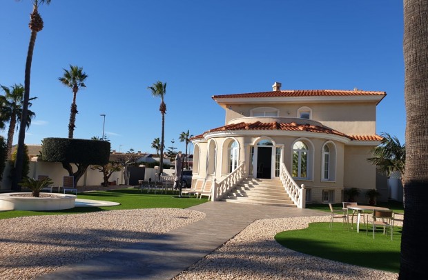 Resale - Villa Detached - Ciudad Quesada - Doña Pena