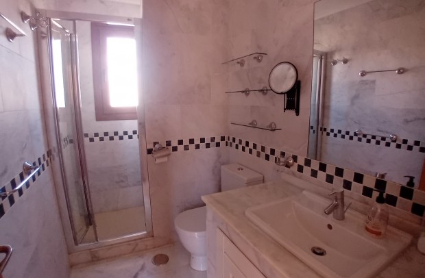 Resale - Villa Detached - Algorfa - La Finca Golf Resort