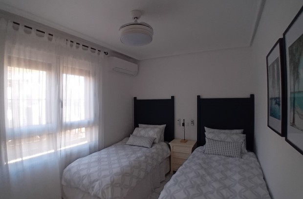 Resale - Villa Detached - Algorfa - La Finca Golf Resort