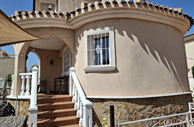 Resale - Villa Detached - Ciudad Quesada - Doña pepa