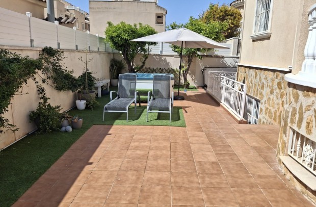 Resale - Villa Detached - Ciudad Quesada - Doña pepa