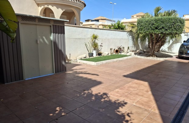 Resale - Villa Detached - Ciudad Quesada - Doña pepa