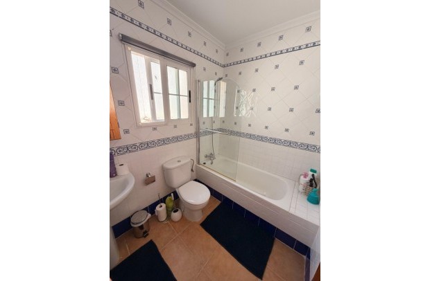 Resale - Townhouse - El Raso