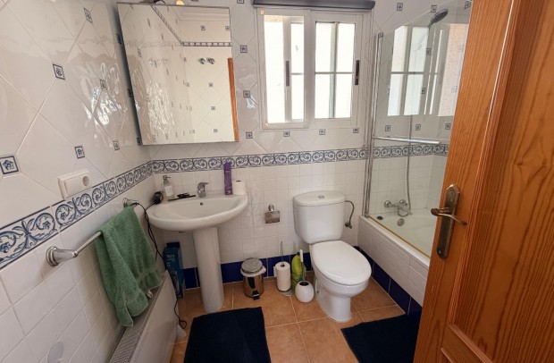 Resale - Townhouse - El Raso
