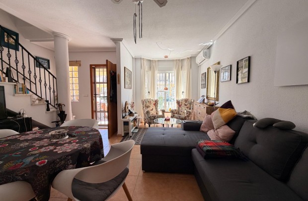 Resale - Townhouse - El Raso