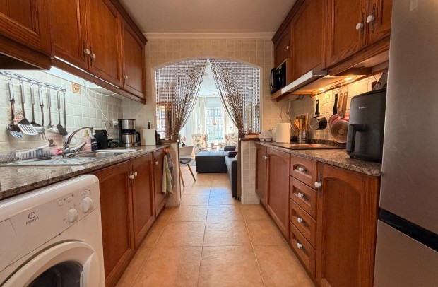 Resale - Townhouse - El Raso