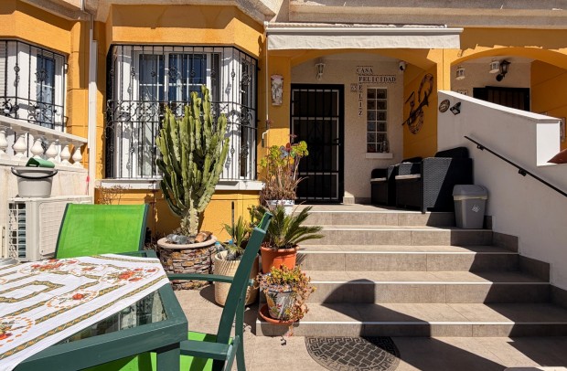Resale - Townhouse - El Raso