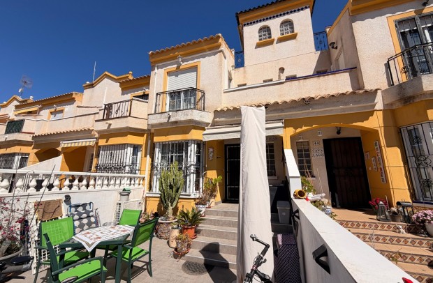 Resale - Townhouse - El Raso