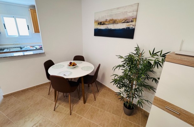 Resale - Apartment - Jacarilla
