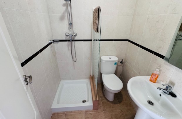 Resale - Apartment - Jacarilla