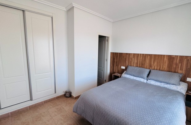 Resale - Apartment - Jacarilla