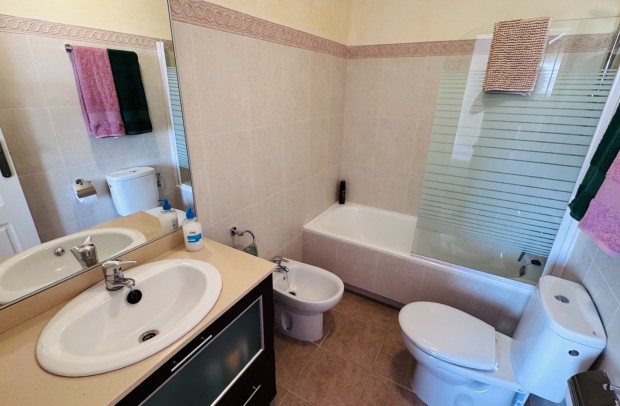 Resale - Apartment - Jacarilla