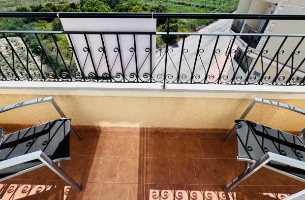 Resale - Apartment - Jacarilla