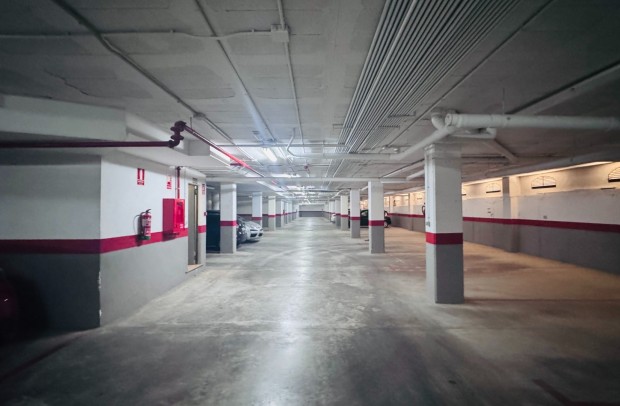 Resale - Apartment - Jacarilla