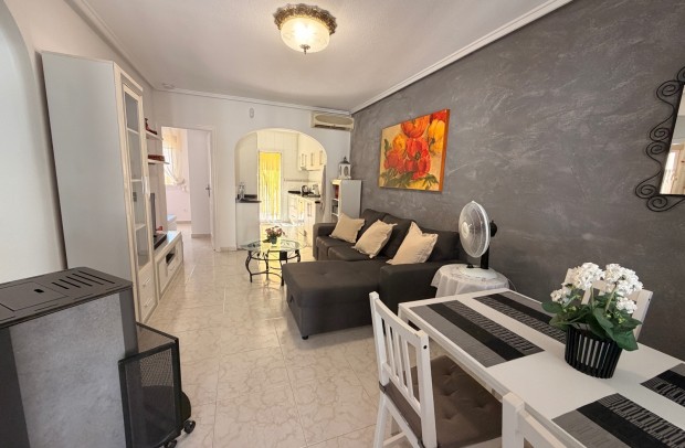 Resale - Bungalow - Dona Pepa