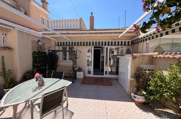 Resale - Bungalow - Dona Pepa