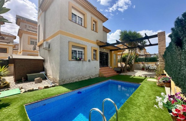 Resale - Villa Detached - Los Montesinos