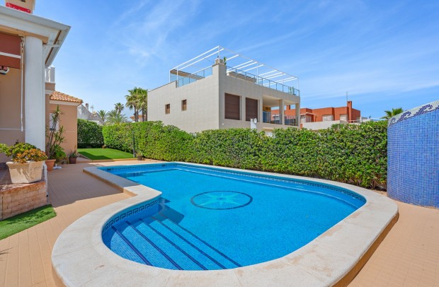 Revente - Villa Detached - Torrevieja - La Mata