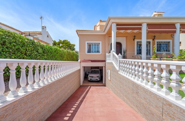 Revente - Villa Detached - Torrevieja - La Mata