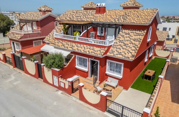 Revente - Villa Detached - Villamartin - PAU 26